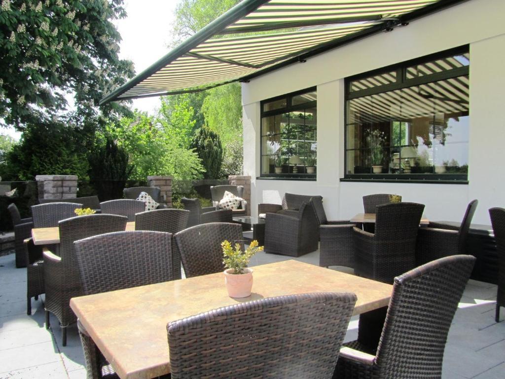 Akzent Hotel Cordes & Restaurant Am Rosengarten Sottorf ภายนอก รูปภาพ