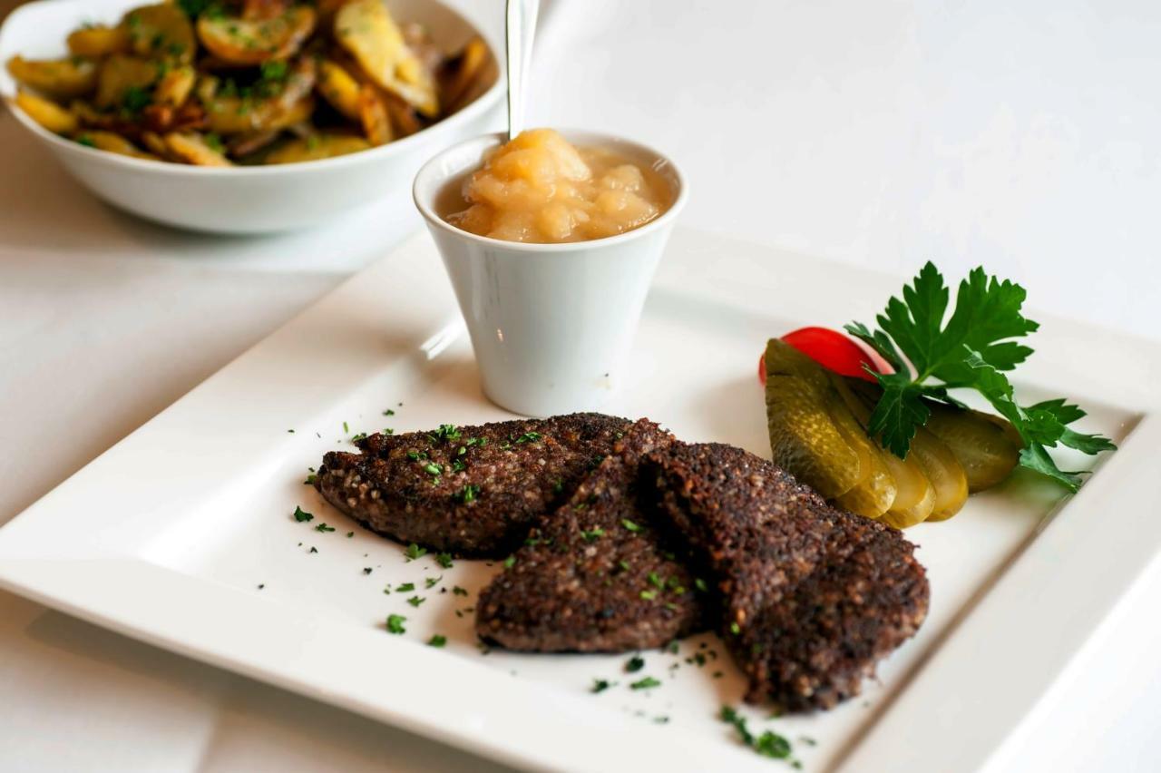Akzent Hotel Cordes & Restaurant Am Rosengarten Sottorf ภายนอก รูปภาพ
